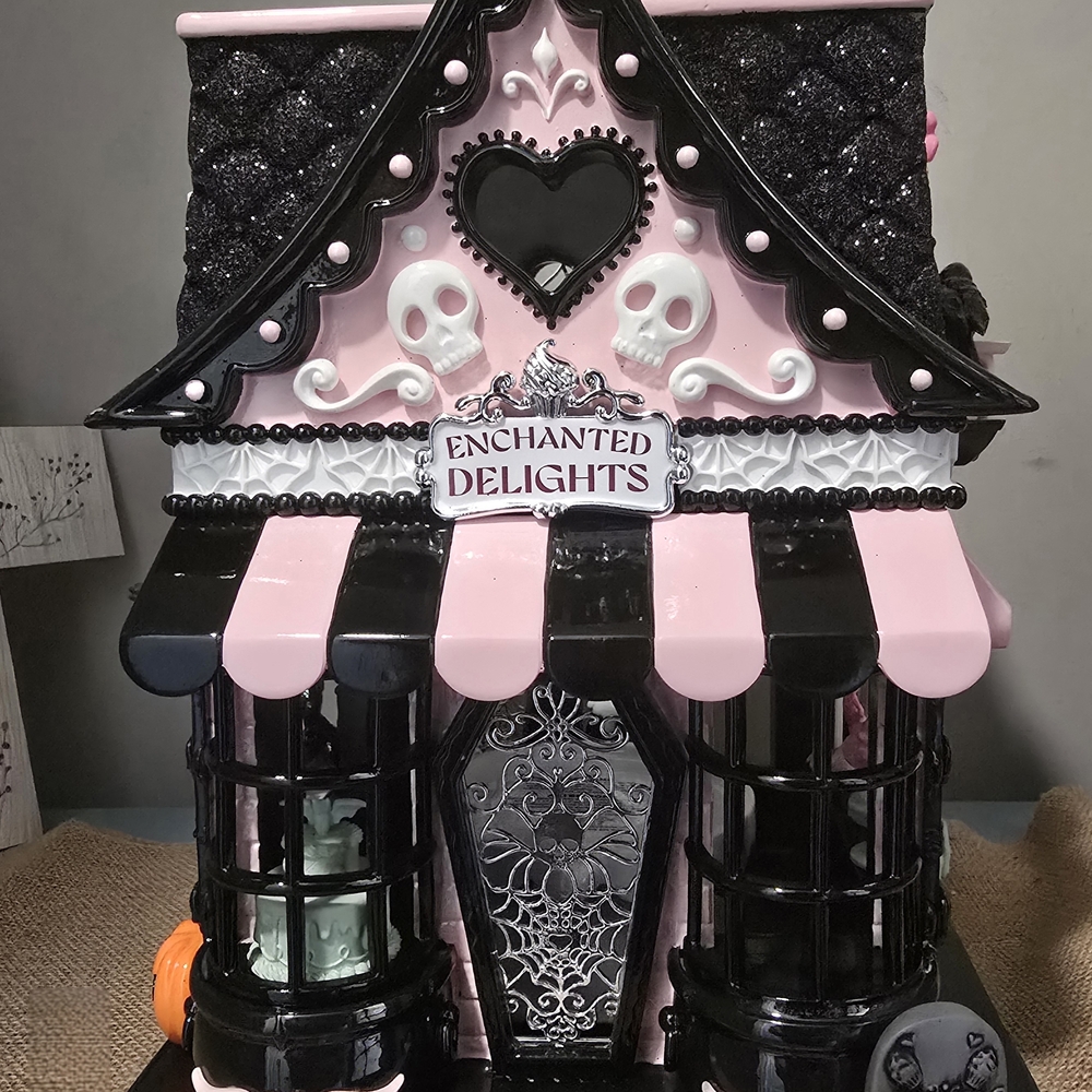 Bath And Body Works Haunted Sweet Shop Luminary 2025